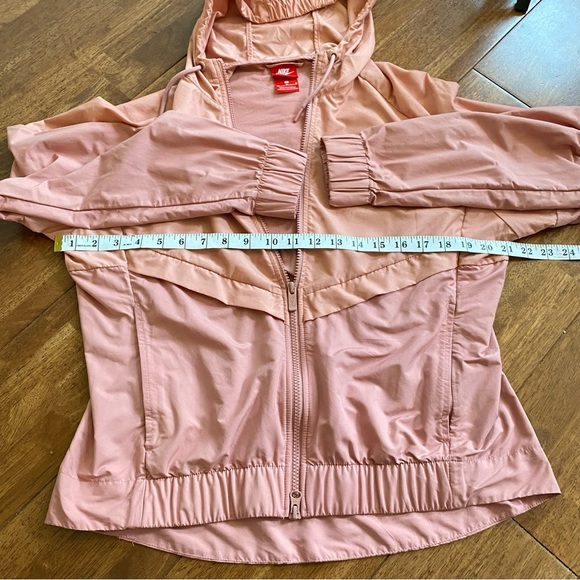 Nike Light Pink Windbreaker Jacket Size M - Picture 10 of 11